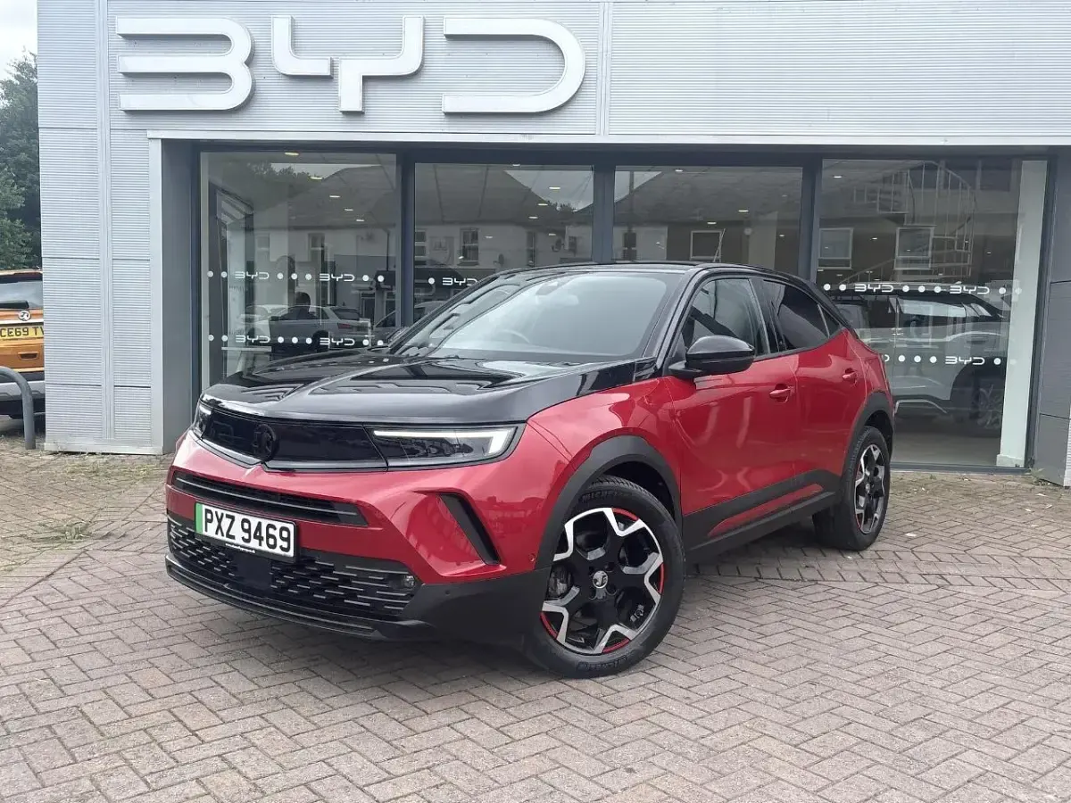 Used Vauxhall Mokka SRi 98 kW (134 HP) 2021 Red SUV
