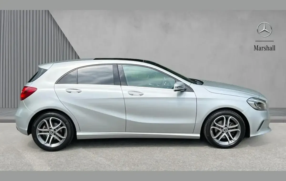 Used Mercedes A180 Sport Edition 120 HP (88 kW) 2018 Silver Hatchback
