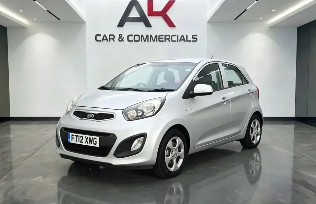 Used Kia Picanto 68 HP (50 kW) 2012 Silver Hatchback