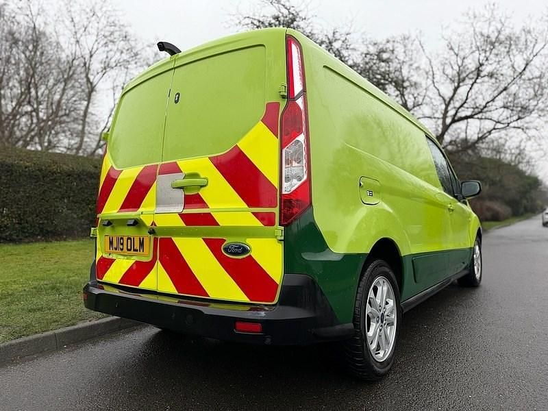 Used Ford Transit Connect Limited 120 HP (88 kW) 2019 Green MPV