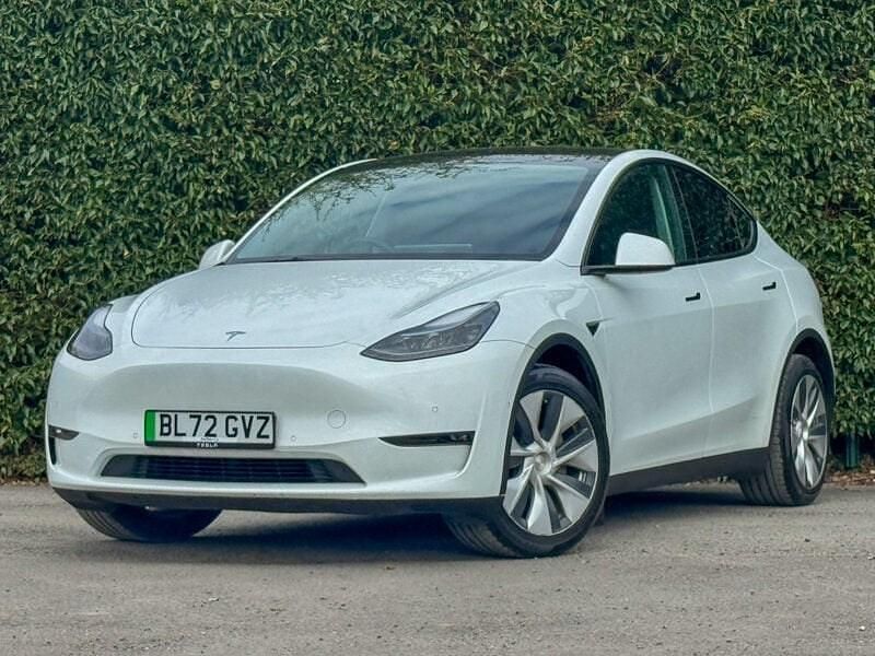 Used Tesla Model Y Long Range AWD 378 kW (514 HP) 2022 White SUV
