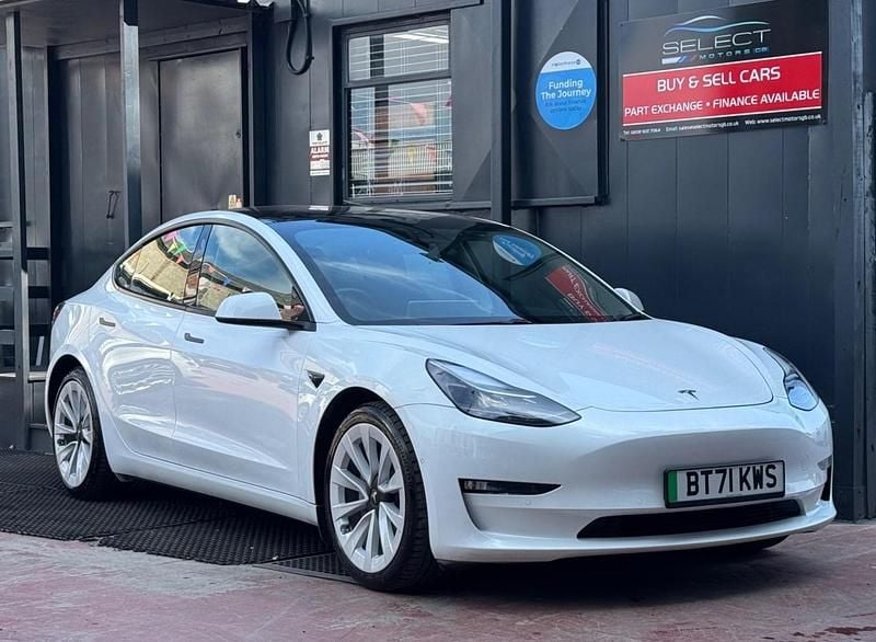 White Used 2021 Tesla Model 3 Long Range Sedan | £19,840 (Good price) - Image 1/4