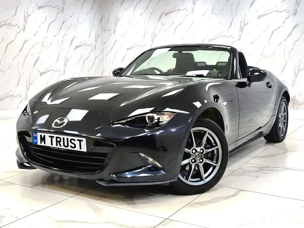 Used Mazda MX5 132 HP (97 kW) 2019 Black Cabriolet