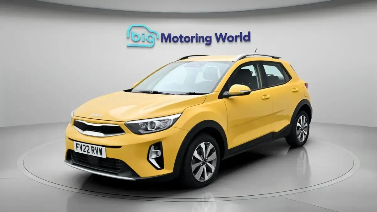 Used Kia Stonic 99 HP (72 kW) 2022 Yellow SUV