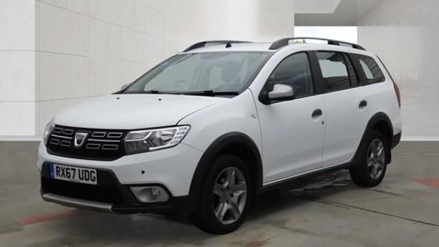 Used Dacia Logan MCV Lauréate 2017 White Estate