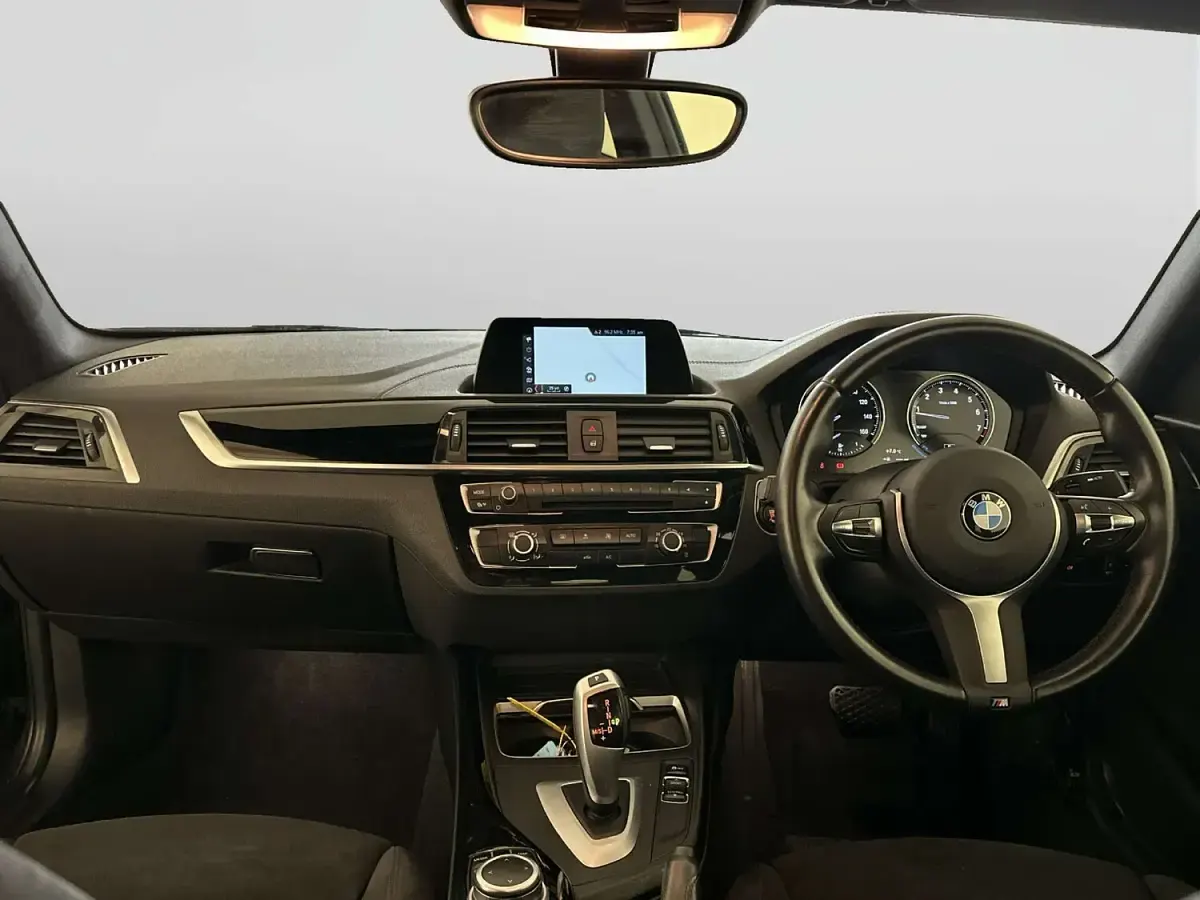 Usado BMW 218 M Sport 136 HP (100 kW) 2021 Cinzento Coupé