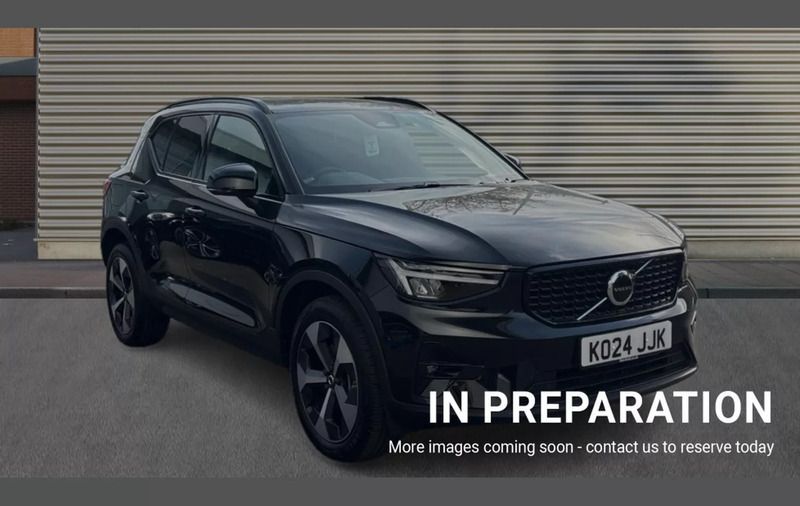 Black New 2024 Volvo XC40 Plus SUV | £34,119 (Super price) - Image 1/4