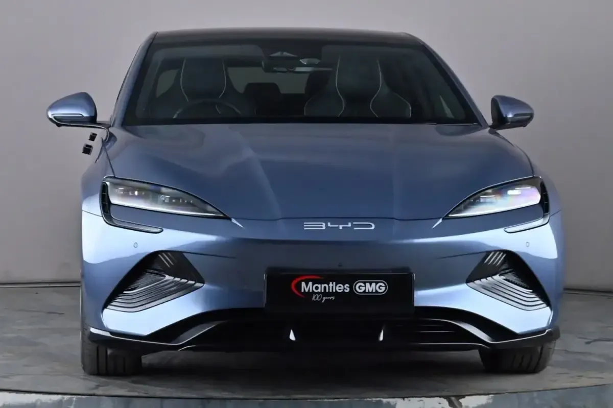Używany BYD Seal 389 kW (530 KM) 2025 Szary Sedan/Limuzyna