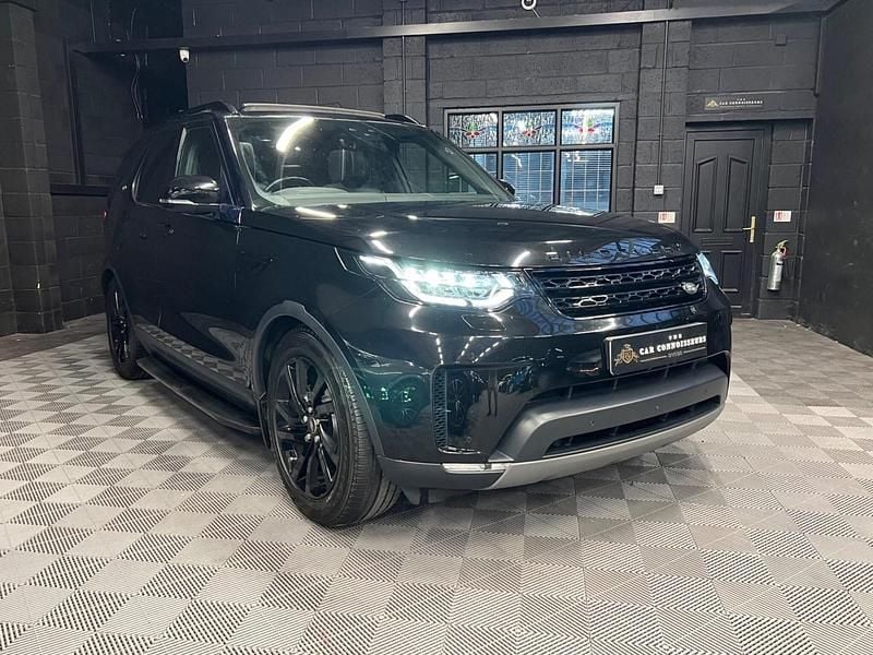 Black Used 2018 Land Rover Discovery 5 HSE Luxury SUV | £26,995 (Good price) - Image 1/3