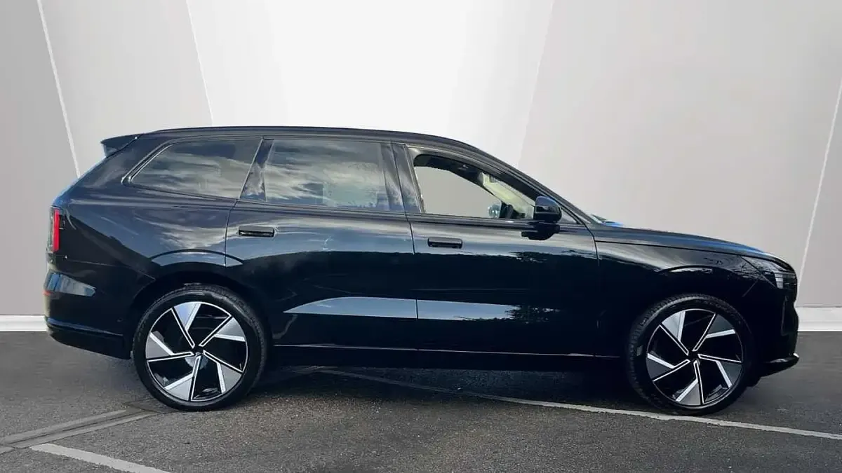 Used Volvo EX90 Ultra 295 kW (402 HP) 2025 Black SUV