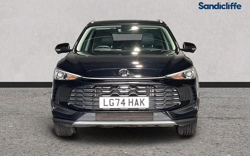 Used MG ZS Trophy 196 HP (144 kW) 2024 Metallic  black pearl SUV