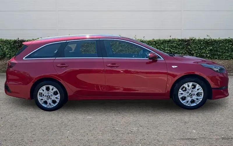 Used Kia Ceed Sportswagon 140 HP (102 kW) 2024 Estate