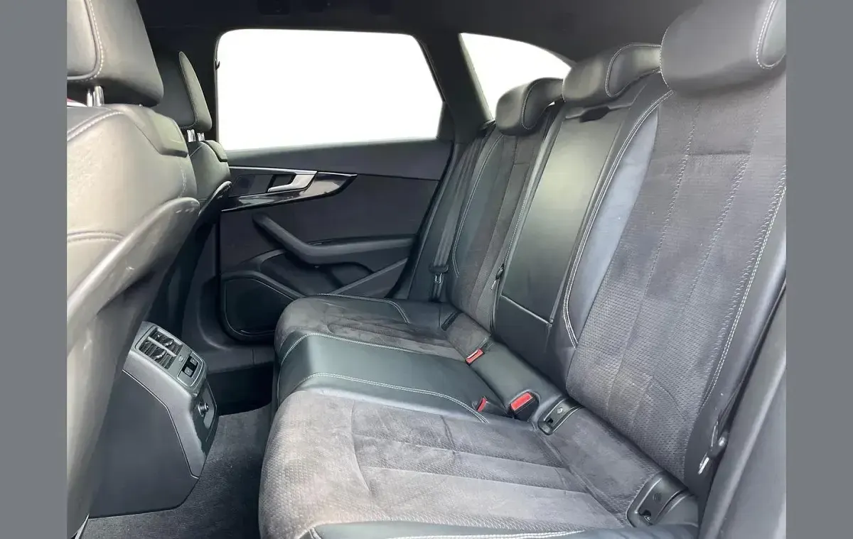 Used Audi A4 Black Edition 187 HP (137 kW) 2019 Black Estate