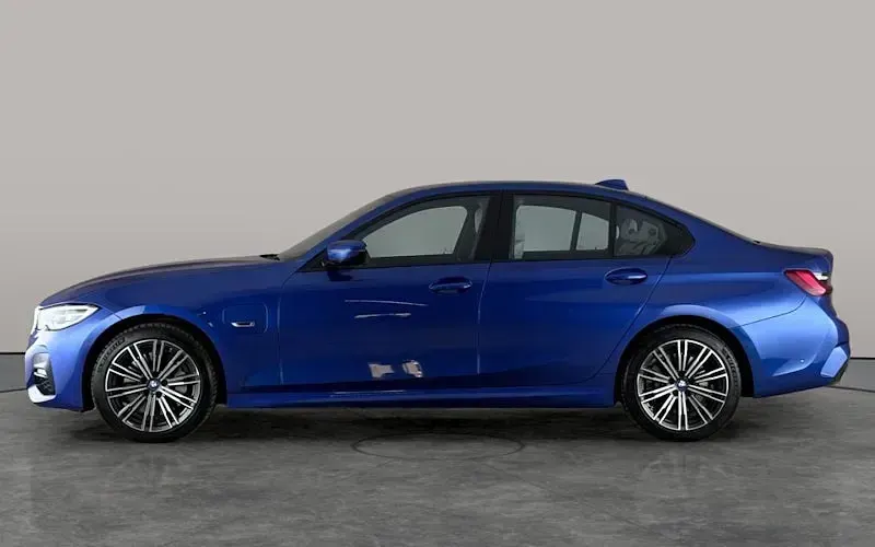 Used BMW 330e M Sport 292 HP (214 kW) 2022 Blue Sedan