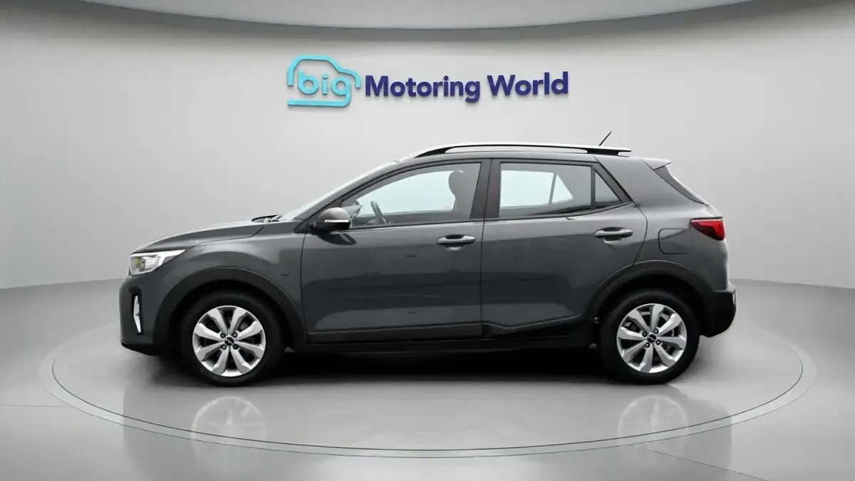 Used Kia Stonic 99 HP (72 kW) 2022 Grey SUV