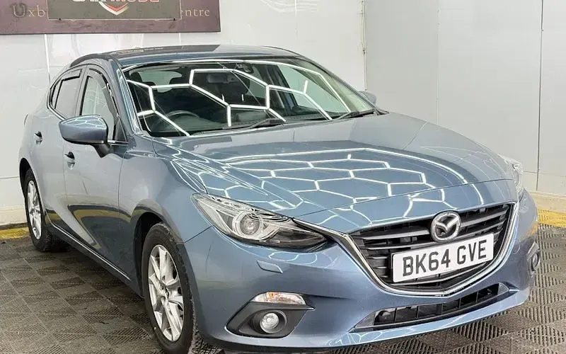 Second-hand Mazda 3 120 CP (88 kW) 2016 Hatchback