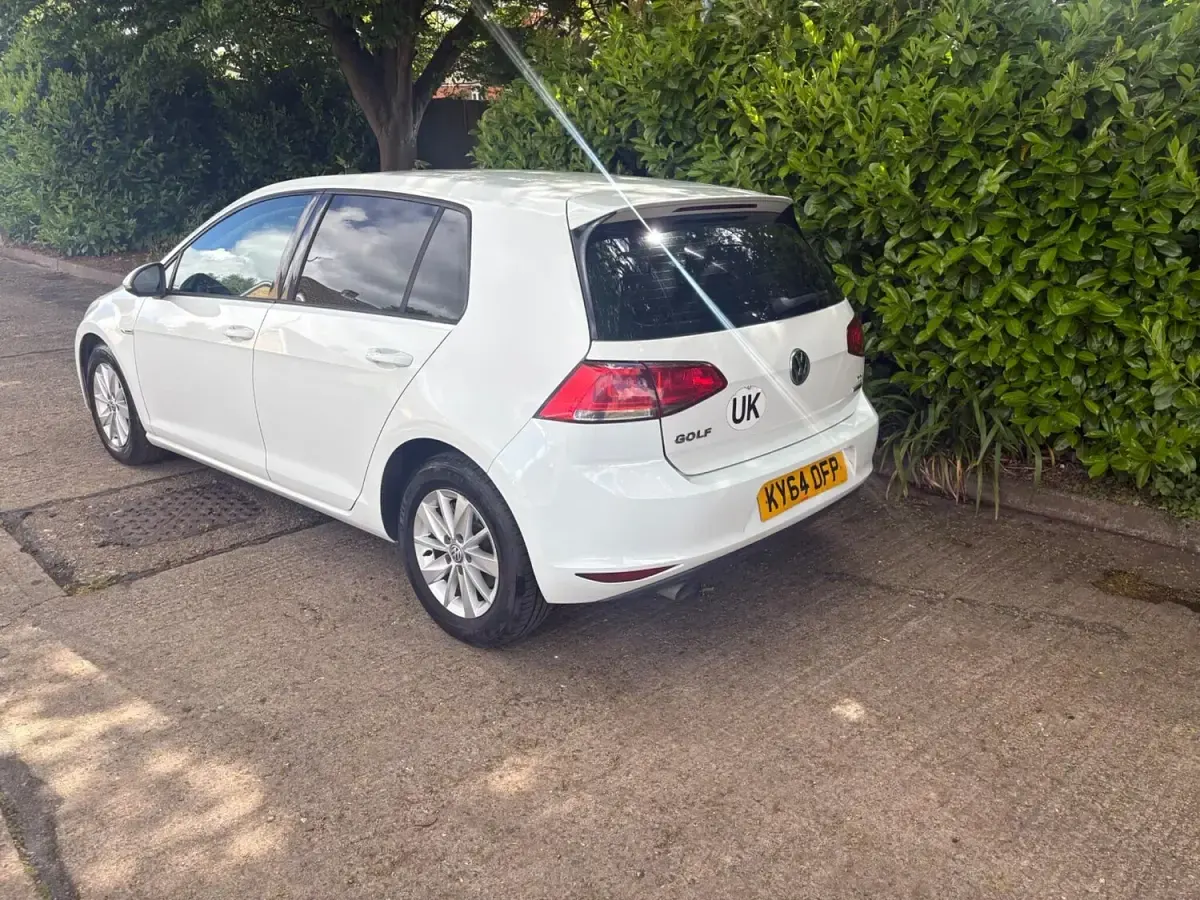 Used VW Golf VII S 2014 White Hatchback