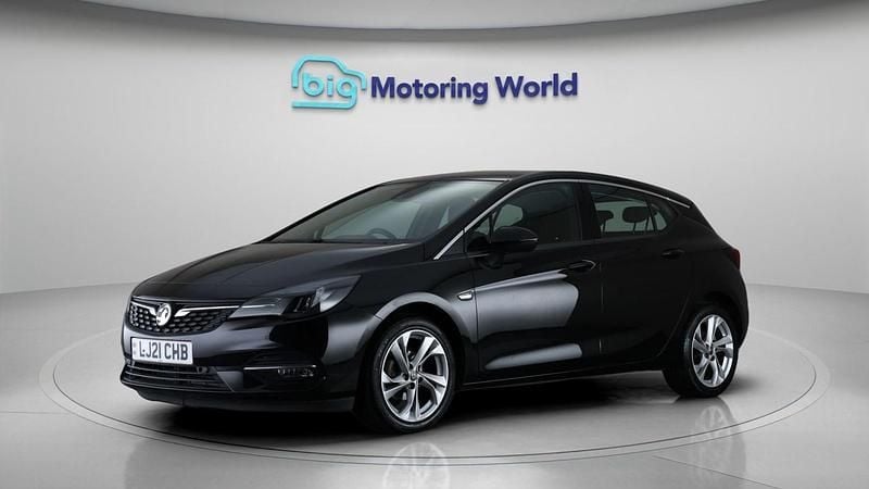 Used Vauxhall Astra SRi 145 HP (106 kW) 2021 Black Hatchback