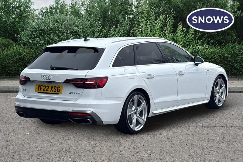 Used Audi A4 S-Line 204 HP (150 kW) 2022 White Estate