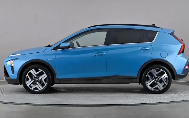 Used Hyundai Bayon Premium 101 HP (74 kW) 2023 Turquoise SUV