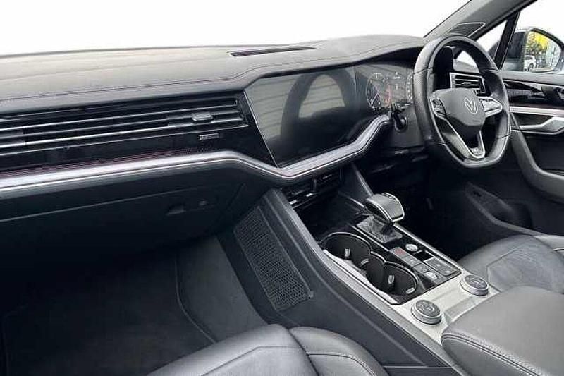 Used VW Touareg Black Edition 286 HP (210 kW) 2022 Blue SUV