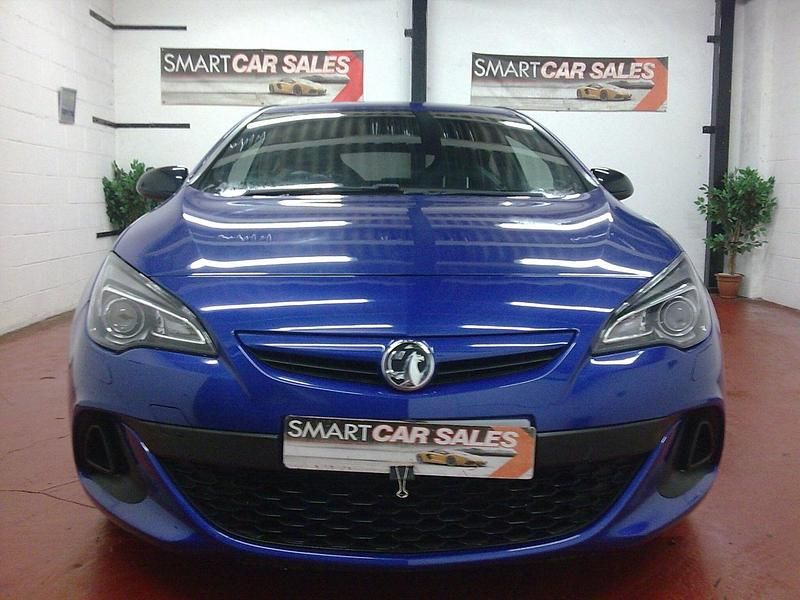 Used Vauxhall Astra GTC S 280 HP (205 kW) 2016 Blue Hatchback