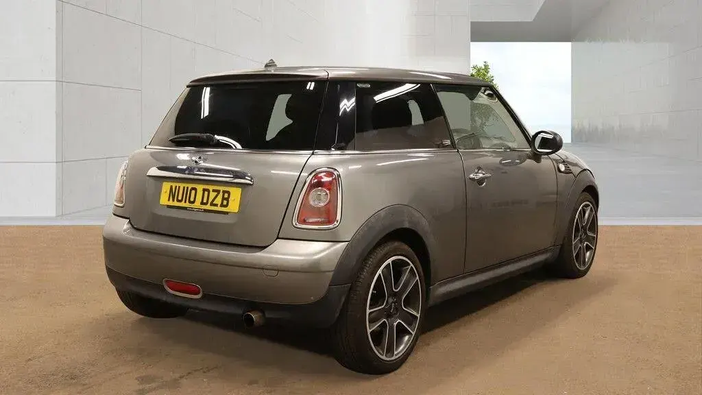 Used Mini ONE Hatch 95 HP (69 kW) 2010 Grey Hatchback