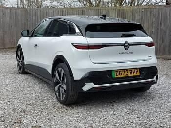 Used Renault Megane E-Tech Techno 159 kW (217 HP) 2023 White Hatchback