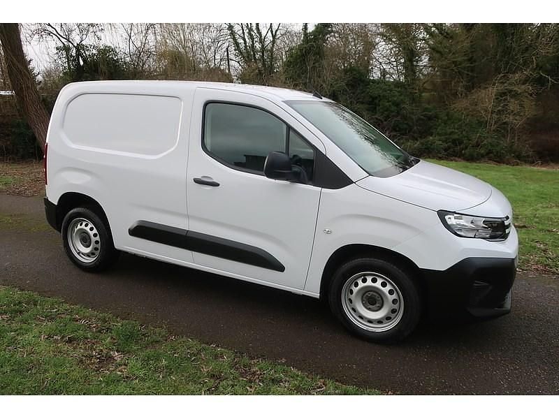 Used Peugeot Partner 2024 White MPV