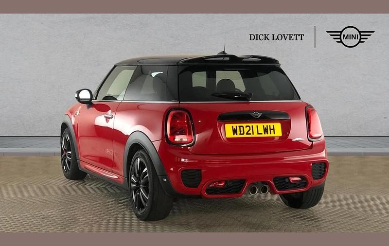 Used Mini John Cooper Works Hatch 228 HP (167 kW) 2021 Red Hatchback