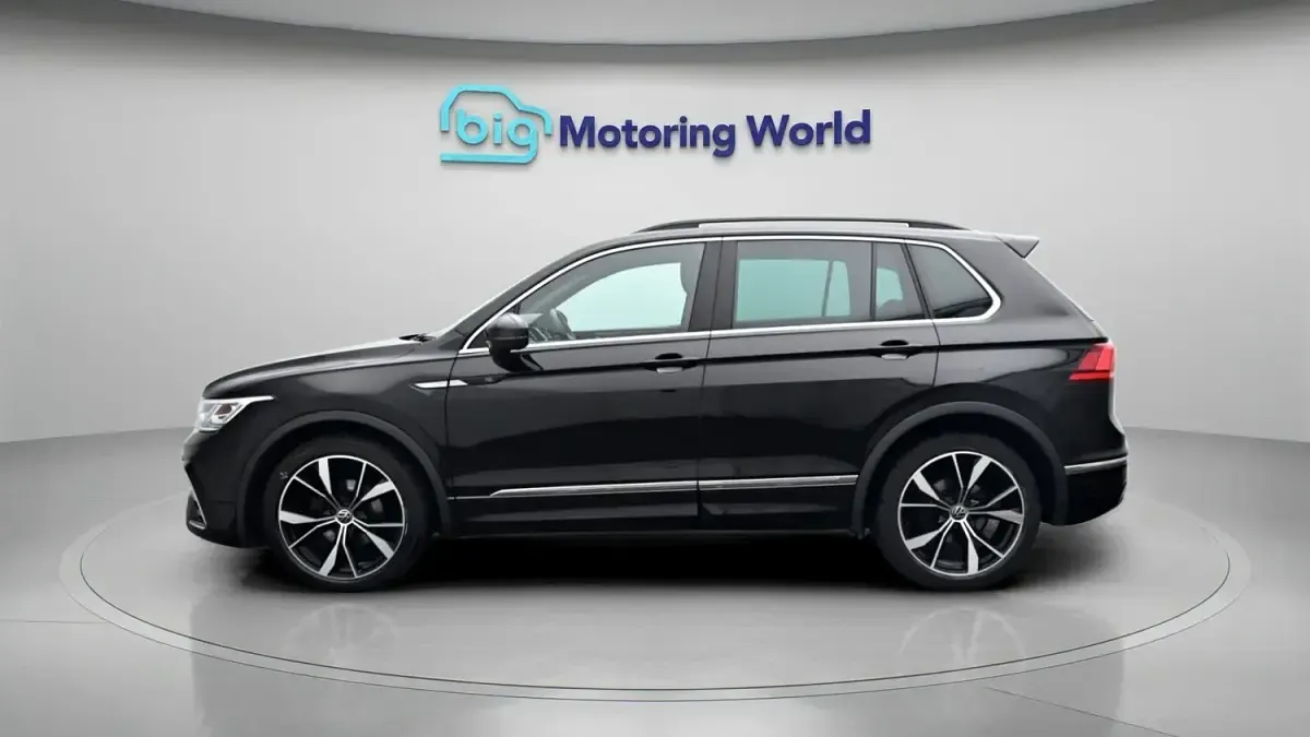 Used VW Tiguan R-line 150 HP (110 kW) 2023 Black SUV