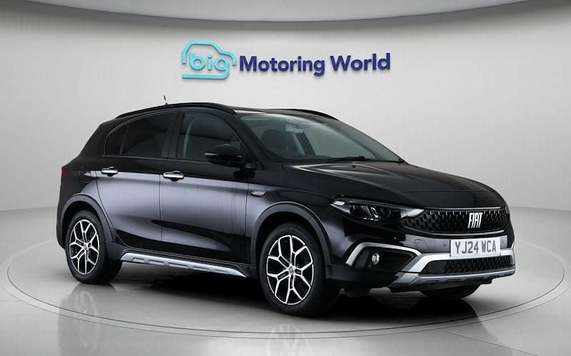 Used Fiat Tipo Cross 131 HP (96 kW) 2023 Black Hatchback