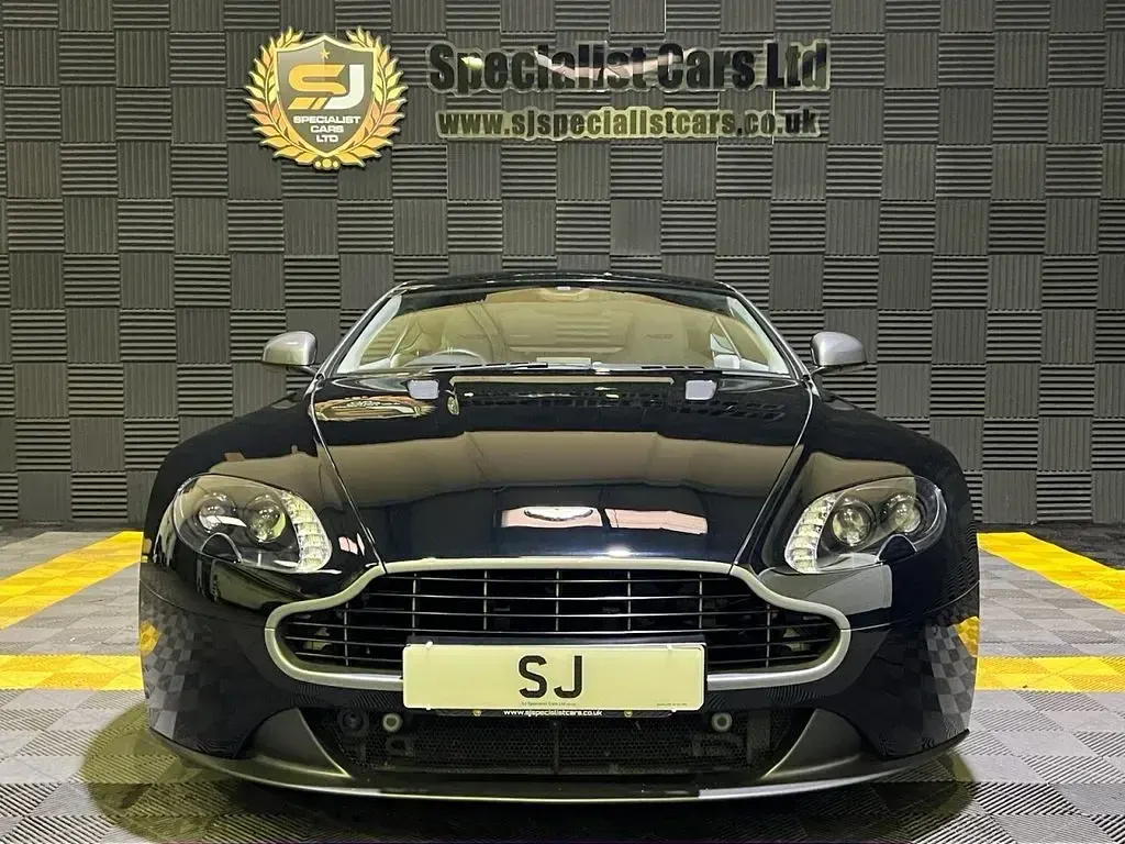 Used Aston Martin Vantage 2015 Black Coupe