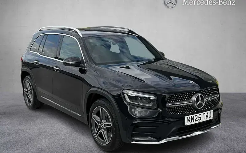Used Mercedes GLB200 AMG line 163 HP (119 kW) 2025 SUV