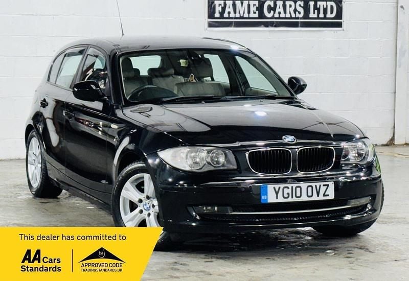 Black Used 2010 BMW 120 Hatchback | £3,500 (Fair price) - Image 1/3