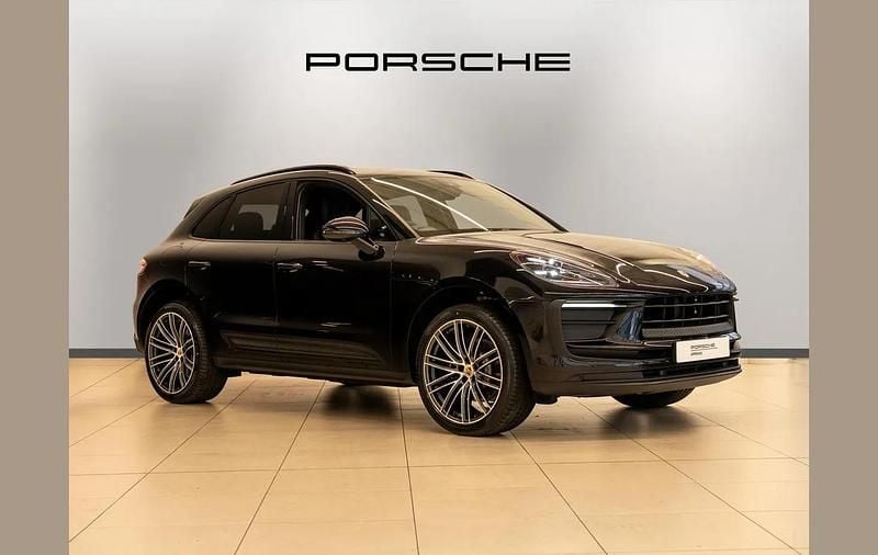 Black New 2025 Porsche Macan SUV | £63,990 (Super price) - Image 1/4