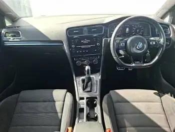 Używany VW Golf VII R 310 KM (228 kW) 2018 Biały Kombi