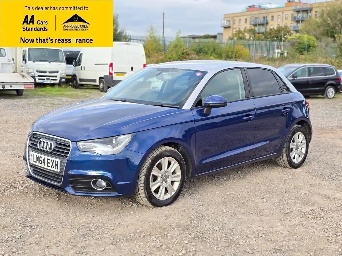 Begagnad Audi A1 Sportback Sport 122 HK (89 kW) 2014 Blå Halvkombi