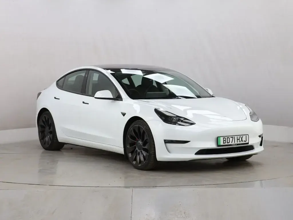 Used Tesla Model 3 Performance 461 kW (627 HP) 2021 White Sedan