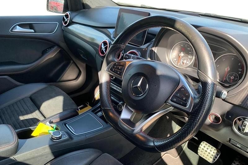 Used Mercedes B180 AMG Line Premium 109 HP (80 kW) 2017 Black MPV