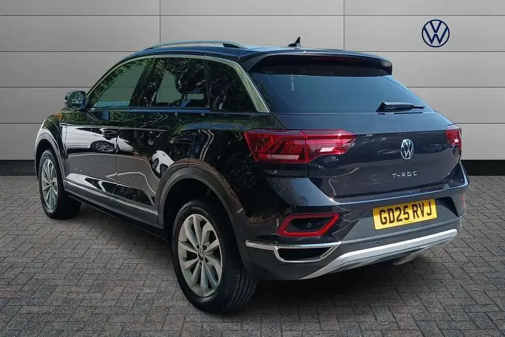 Used VW T-Roc Style 150 HP (110 kW) 2025 Black SUV