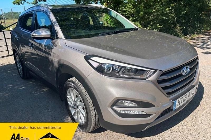Beige Used 2016 Hyundai Tucson SE SUV | £10,490 (Super price) - Image 1/1