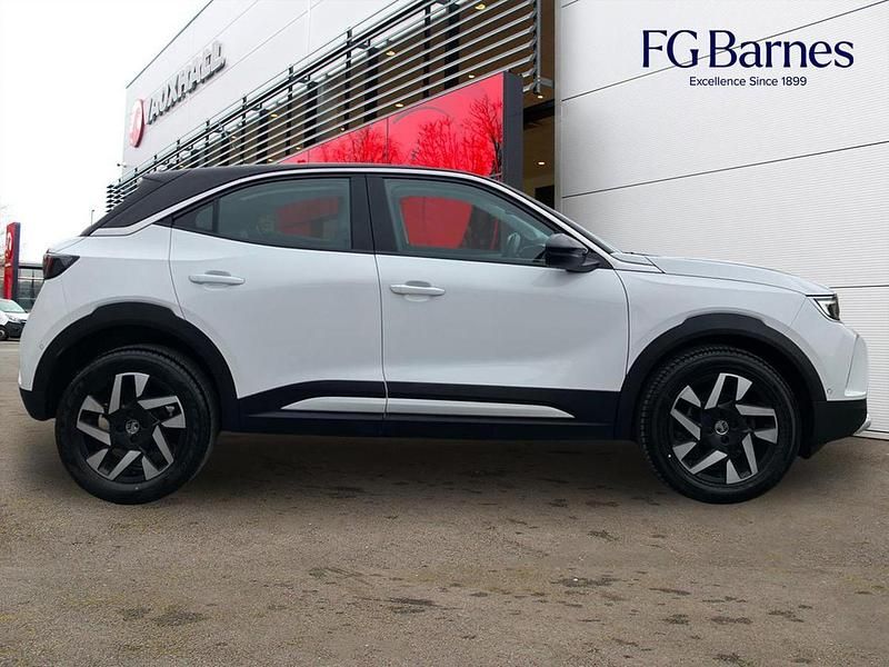 Used Vauxhall Mokka Elite 128 HP (94 kW) 2022 White SUV