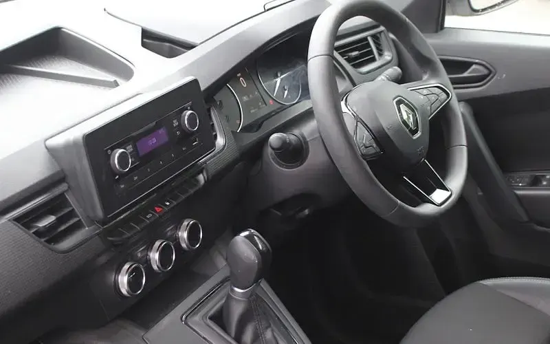 Used Renault Kangoo 89 kW (122 HP) 2024 White MPV