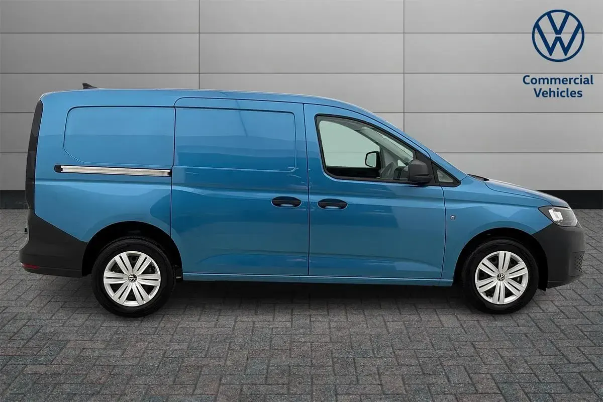 New VW Caddy Maxi Business 102 HP (75 kW) 2025 Blue MPV