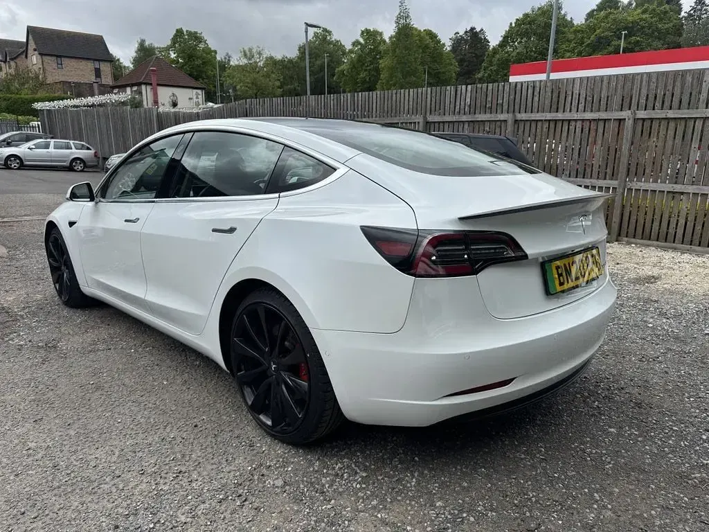 Used Tesla Model 3 Performance 461 kW (627 HP) 2020 White Sedan