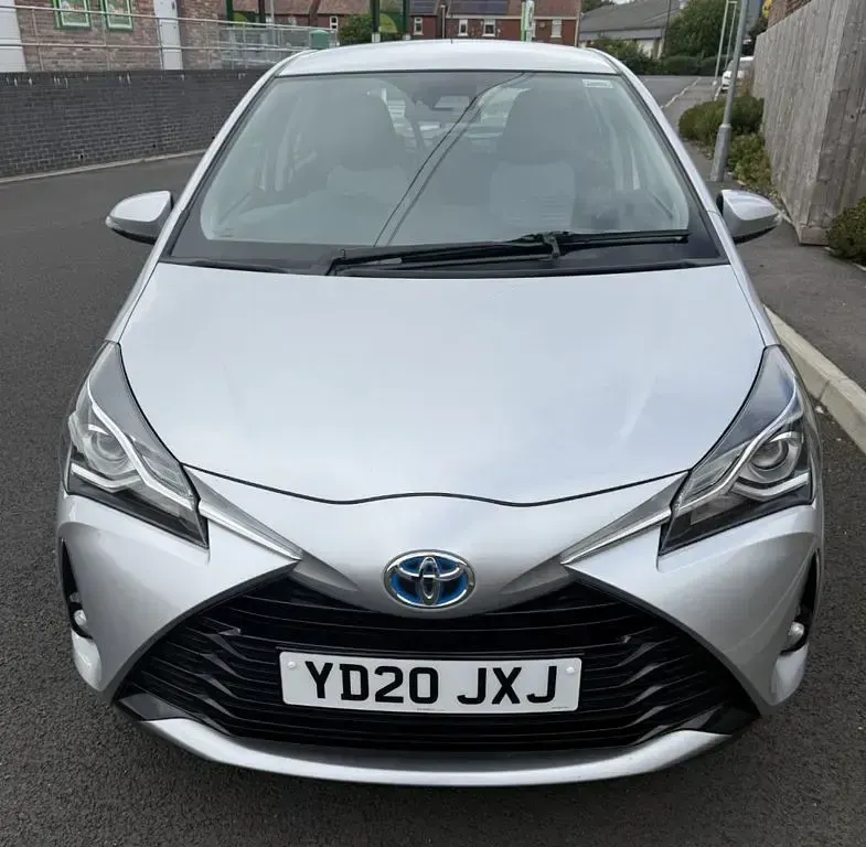 Used Toyota Yaris 100 HP (73 kW) 2020 Hatchback