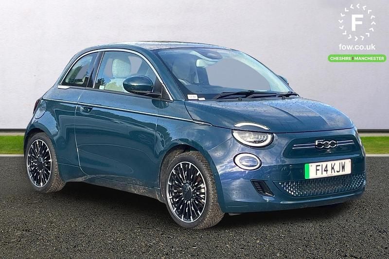 Green Used 2021 Fiat 500e La Prima Hatchback | £14,999 (Fair price) - Image 1/3