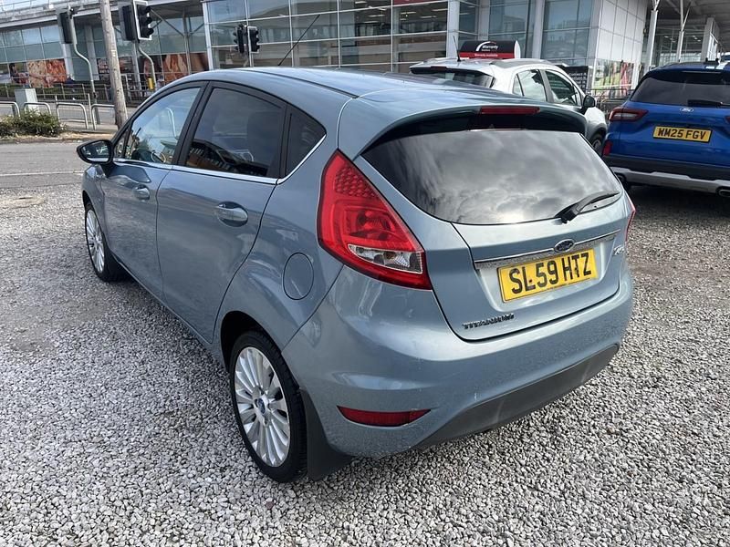 Used Ford Fiesta Titanium 2009 Blue Hatchback
