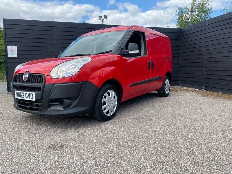 Red Used 2013 Fiat Doblò MPV | £3,495 (Good price) - Image 1/4